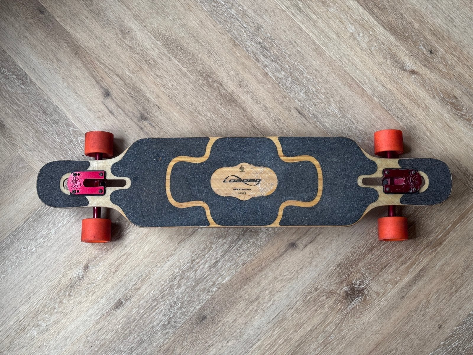 Loaded Tan Tien Longboard, Sport en Fitness, Ophalen, Zo goed als nieuw, Skateboard, Longboard