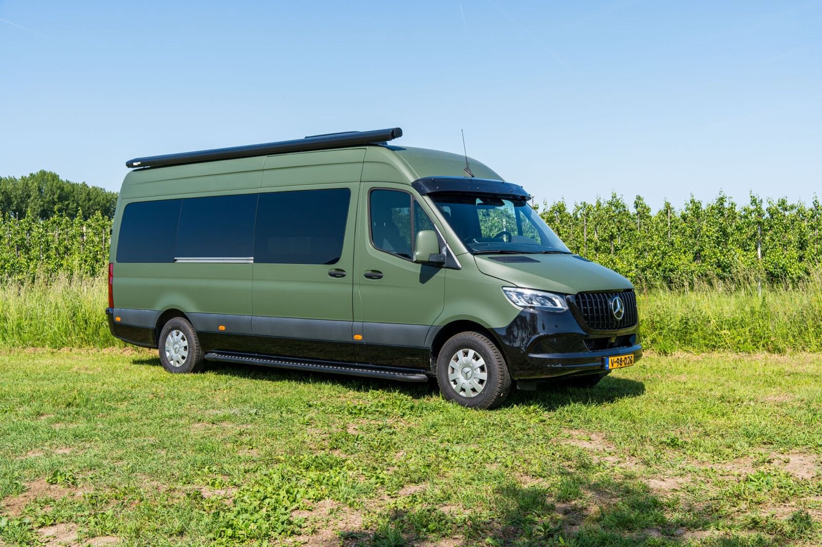 Mercedes Benz Camper L3H2 - 4pers. - BTW/Grijs, Automaat, Chemisch toilet, Buscamper of Camperbus, Startonderbreker