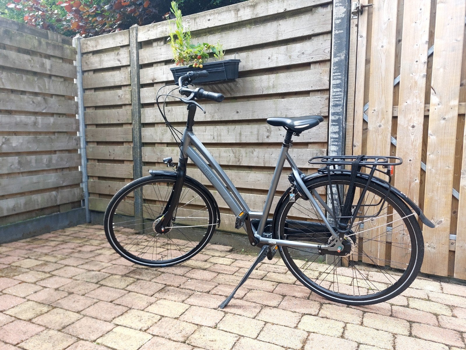 Gazelle dames fiets, Ophalen, Zo goed als nieuw, Gazelle