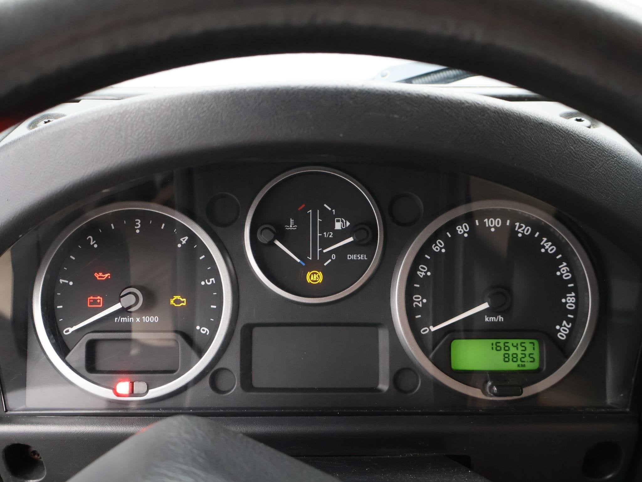 Land Rover Defender 2.4 TD 110 SW E Leder interieur / stoelv, Auto's, 1940 kg, Gebruikt, 4 cilinders, 241 €/maand