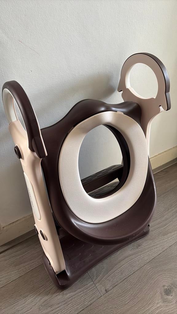 Wc verhoger met trapje, Diversen, Verpleegmiddelen, Ophalen, Zo goed als nieuw