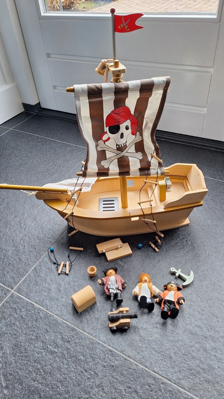 Houten Piratenschip met Accessoires, Ophalen, Zo goed als nieuw, Overige typen