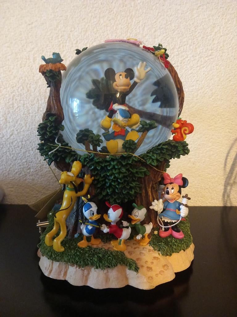 Disney Sneeuwbol met Mickey en vrienden 20cm, Disney, Beeldje of Figuurtje, Zo goed als nieuw, Mickey Mouse