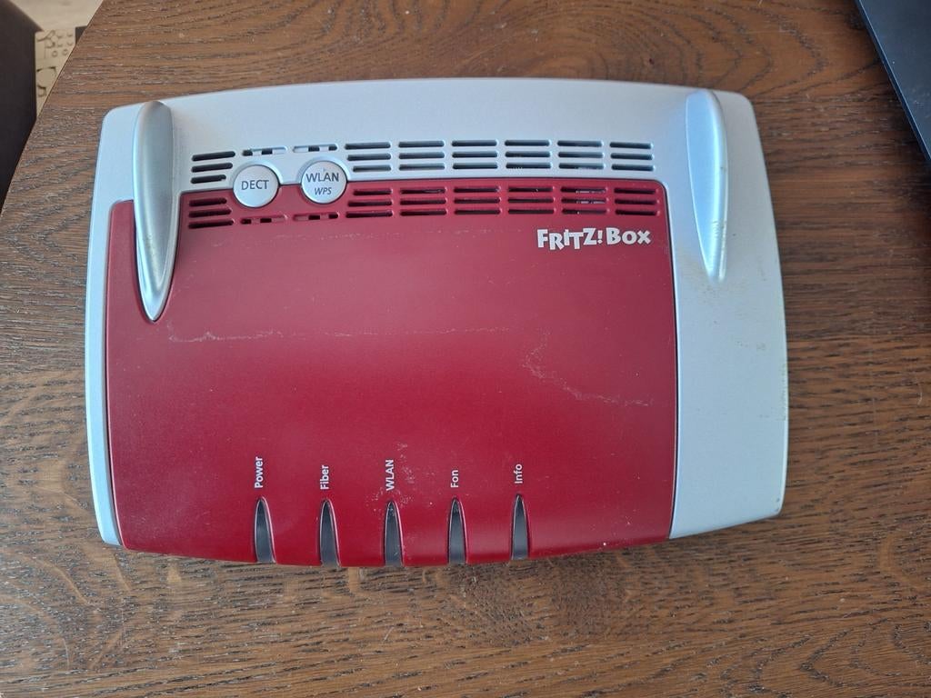 Fritz!Box 5490 Fiber Router, Computers en Software, Routers en Modems, Gebruikt, Router met modem, Ophalen of Verzenden