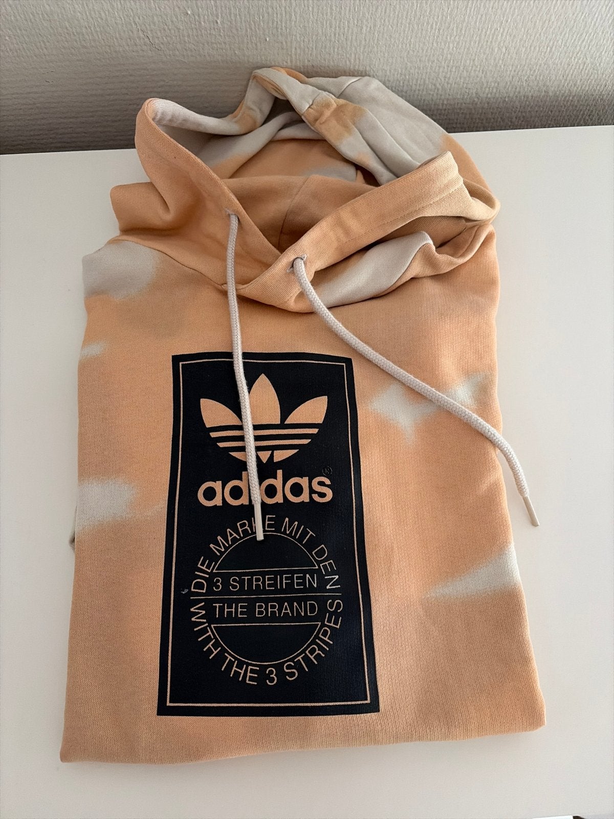 Adidas hoody - valt groter uit, Ophalen of Verzenden, Gedragen, Maat 34 (XS) of kleiner, Oranje