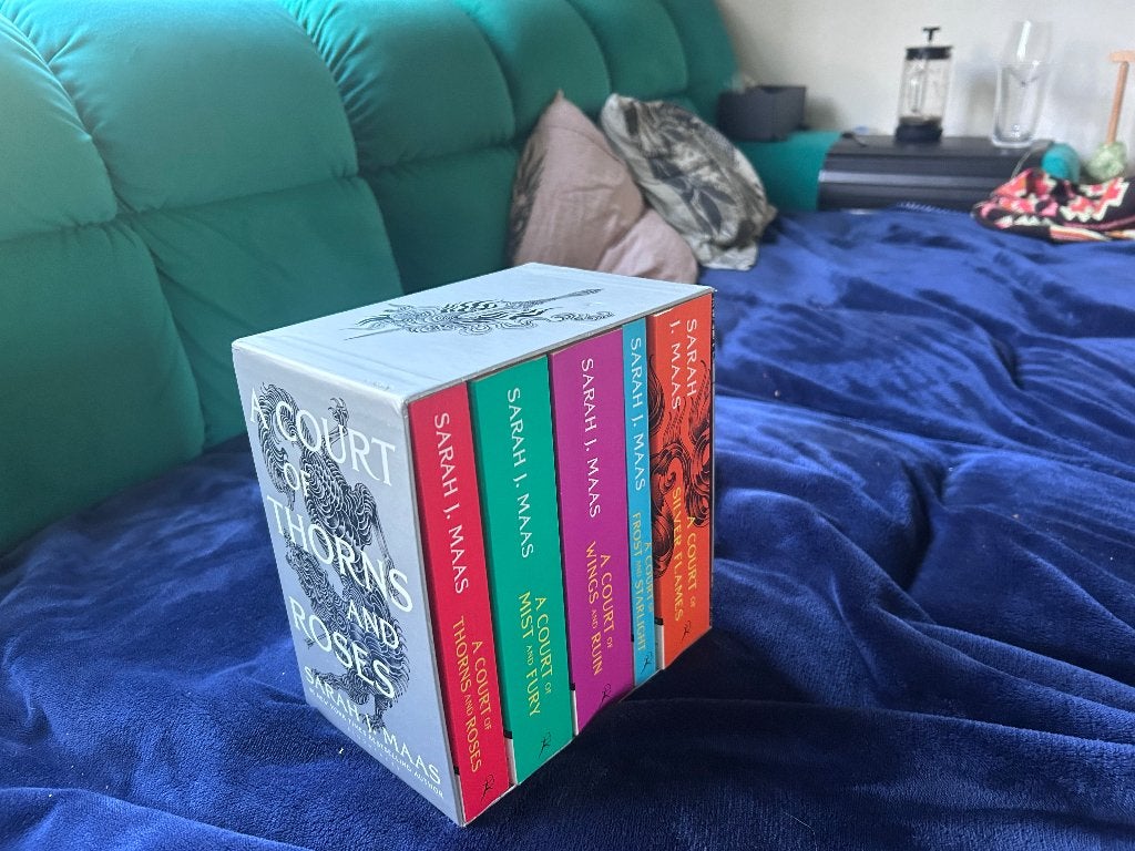 A court of Thorns and roses boxset, Ophalen of Verzenden, Gelezen, Sarah J. Maas