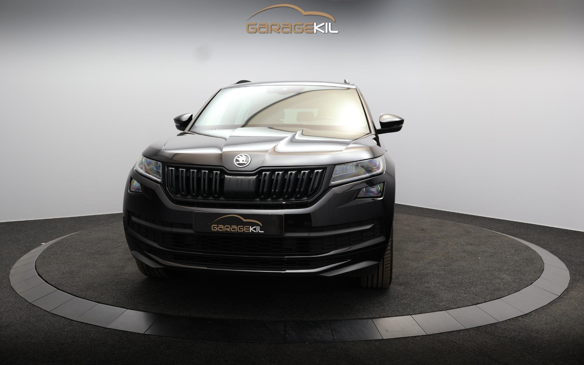 Skoda Kodiaq 1.5 TSI Sportline Business Dealeronderh / Virtu, 4 cilinders, 150 pk, Zwart, Bedrijf