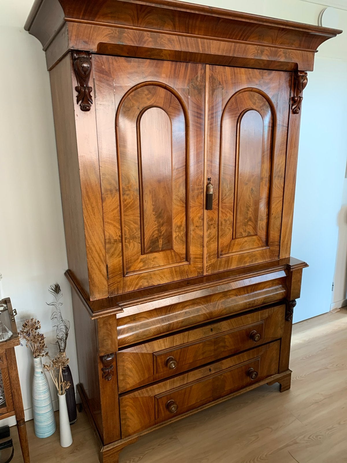 Antieke Biedermeier Kast - Prachtig Wortelnoten Fineer, Antiek en Kunst, Ophalen