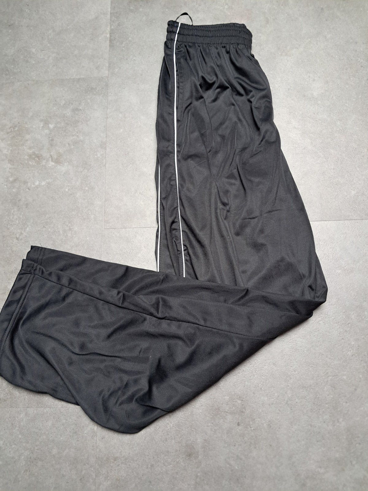 Heren sportbroek - Maat M, Kleding | Heren, Maat 48/50 (M), Zwart, Ophalen of Verzenden, Gedragen