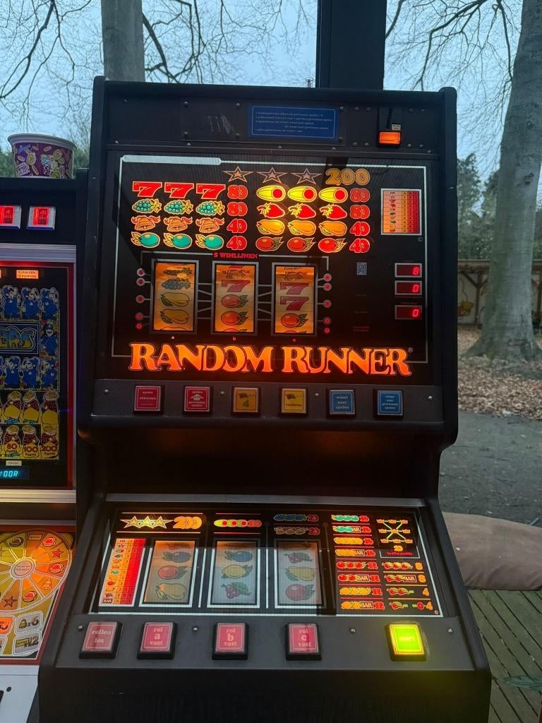 Random Runner Gokautomaat, Euro, Ophalen, Gebruikt, Met sleutels