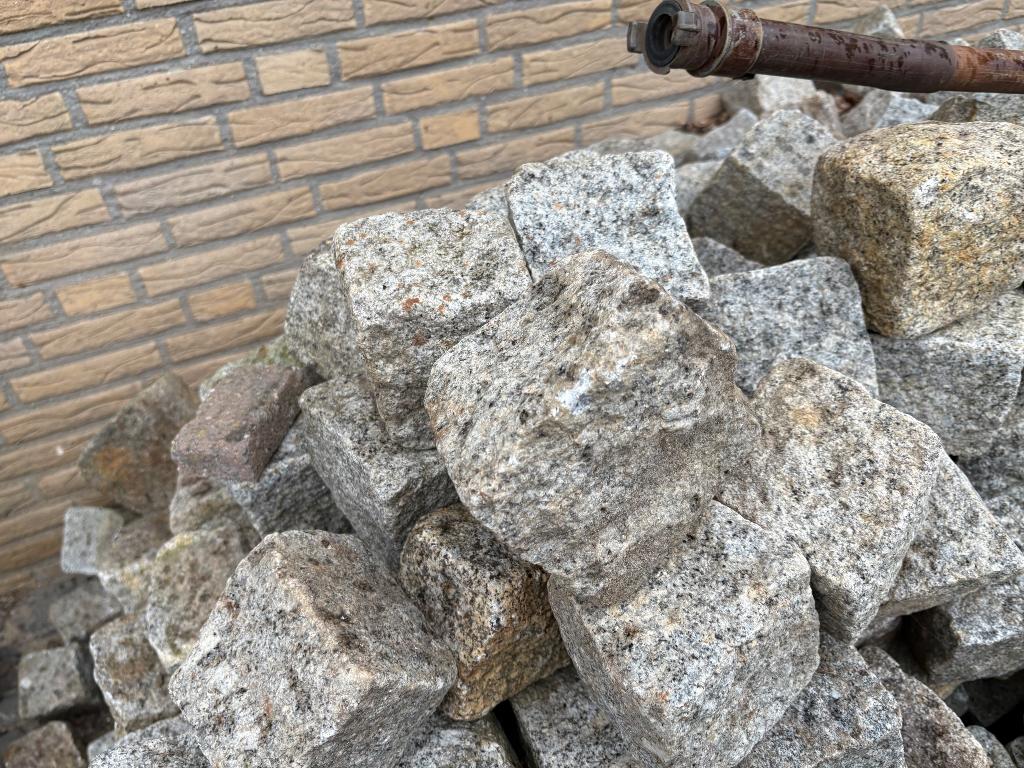 Oude granieten kasseien/kinderkopjes, Tuin en Terras, Grind, Keien en Split, Gebruikt, Overige typen, Grijs, Graniet, Ophalen