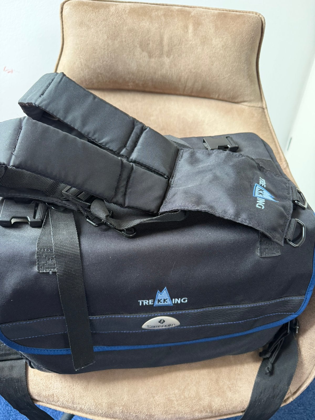 Samsonite Trekking Cameratas de veelzijdige schoudertas., Ophalen of Verzenden, Gebruikt