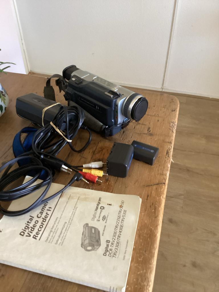 Sony Digital8 Handycam DCR-TRV330E - Vintage Camcorder, Audio, Tv en Foto, Videocamera's Digitaal, Gebruikt, Camera, Overige soorten