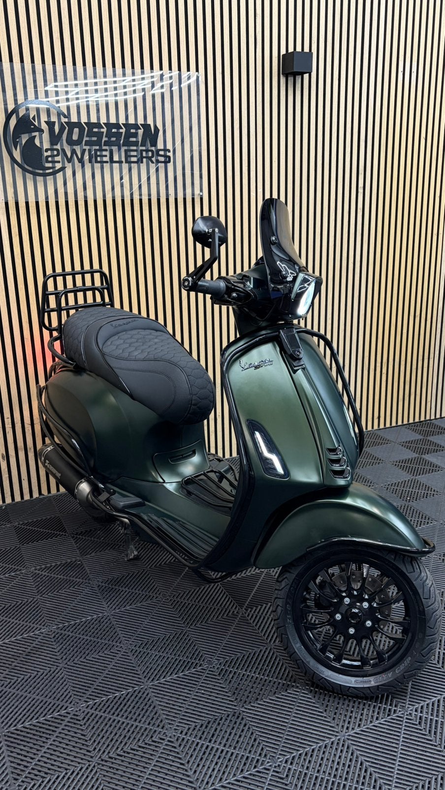 Vespa Sprint | Bmw Frozen Deep Green | 2024 | 50KM, Maximaal 45 km/u, Vespa S, Zo goed als nieuw, Benzine