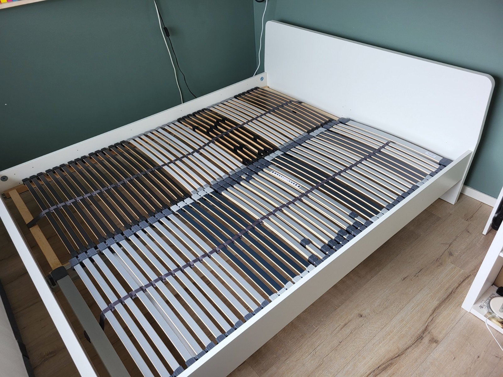 Ikea Askvoll tweepersoonsbed 160x200cm incl lattenbodems, Ophalen, Wit, Tweepersoons, Zo goed als nieuw