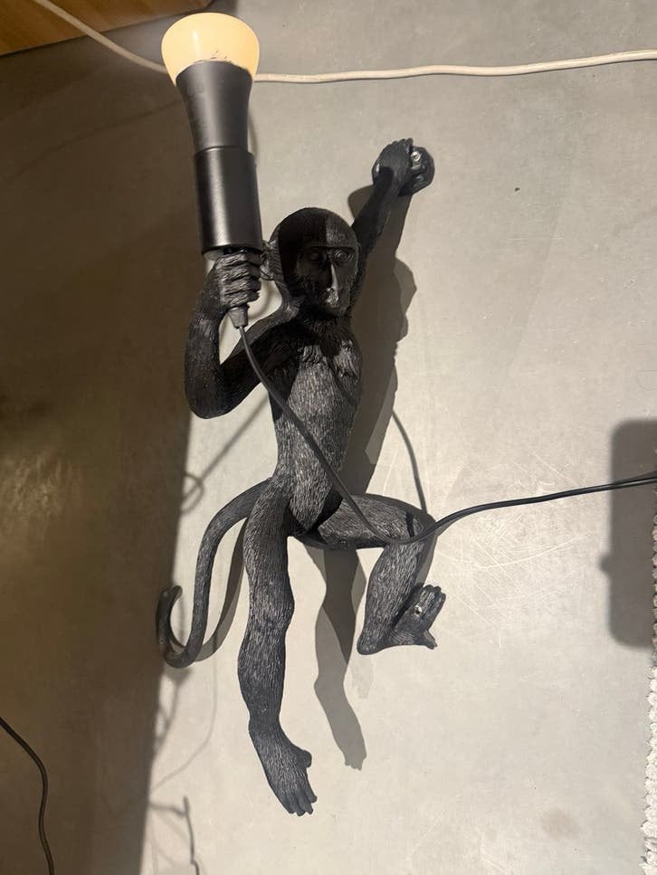 Unieke Apenlamp goed als nieuw, Zwart, Ophalen, Kunststof