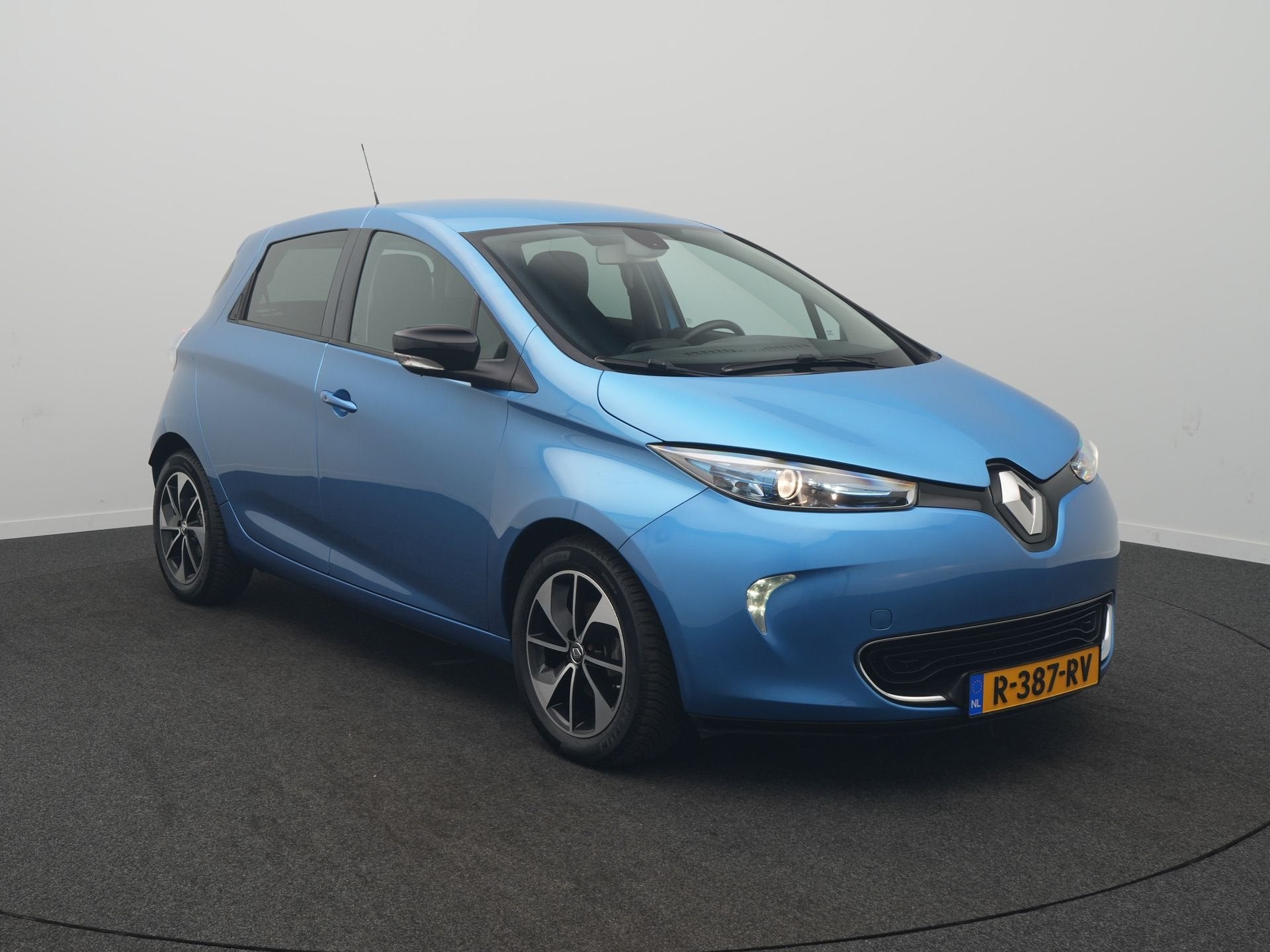 Renault ZOE R90 Intens 41 kWh (ex Accu) - RIJKLAARPRIJS - SO, Auto's, Renault, 12 maanden, Stof, Gebruikt, Zwart