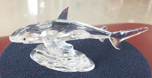 Swarovski baby haai zonder doos, Verzamelen, Swarovski, Ophalen of Verzenden, Zo goed als nieuw, Figuurtje