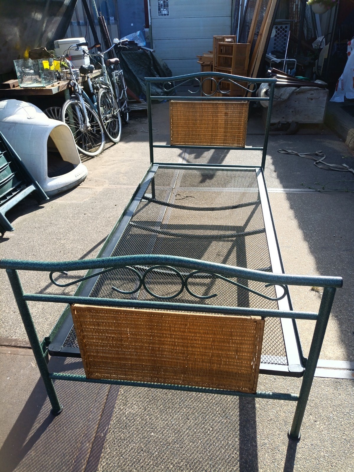 1 persoons bed ombouw met bodem, Ophalen, 90 cm, Eenpersoons, Zo goed als nieuw