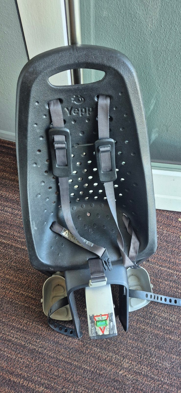 Yepp Thule kinderzitje zwart - Gebruikt maar in prima staat, Ophalen, 9 t/m 18 kg, Thule Yepp, Gebruikt