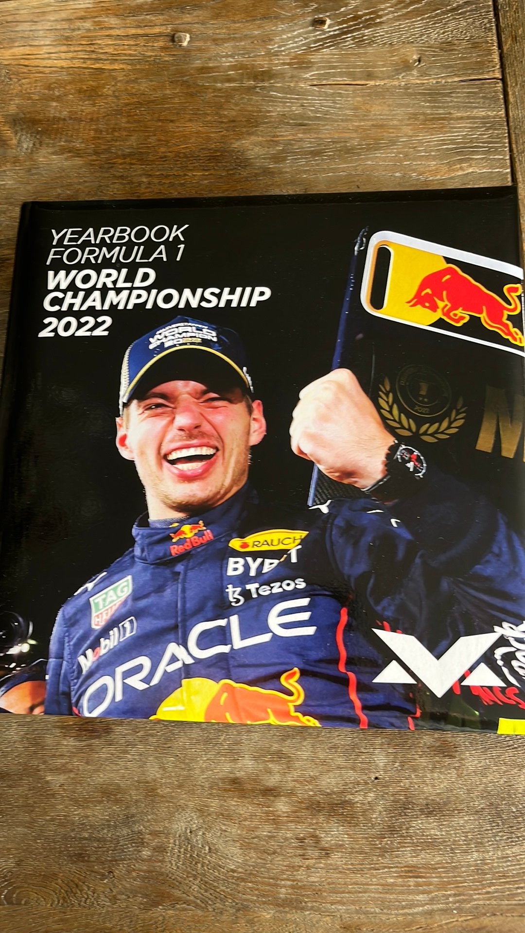 Year book 2022 max verstappen, Ophalen of Verzenden, Zo goed als nieuw, Formule 1