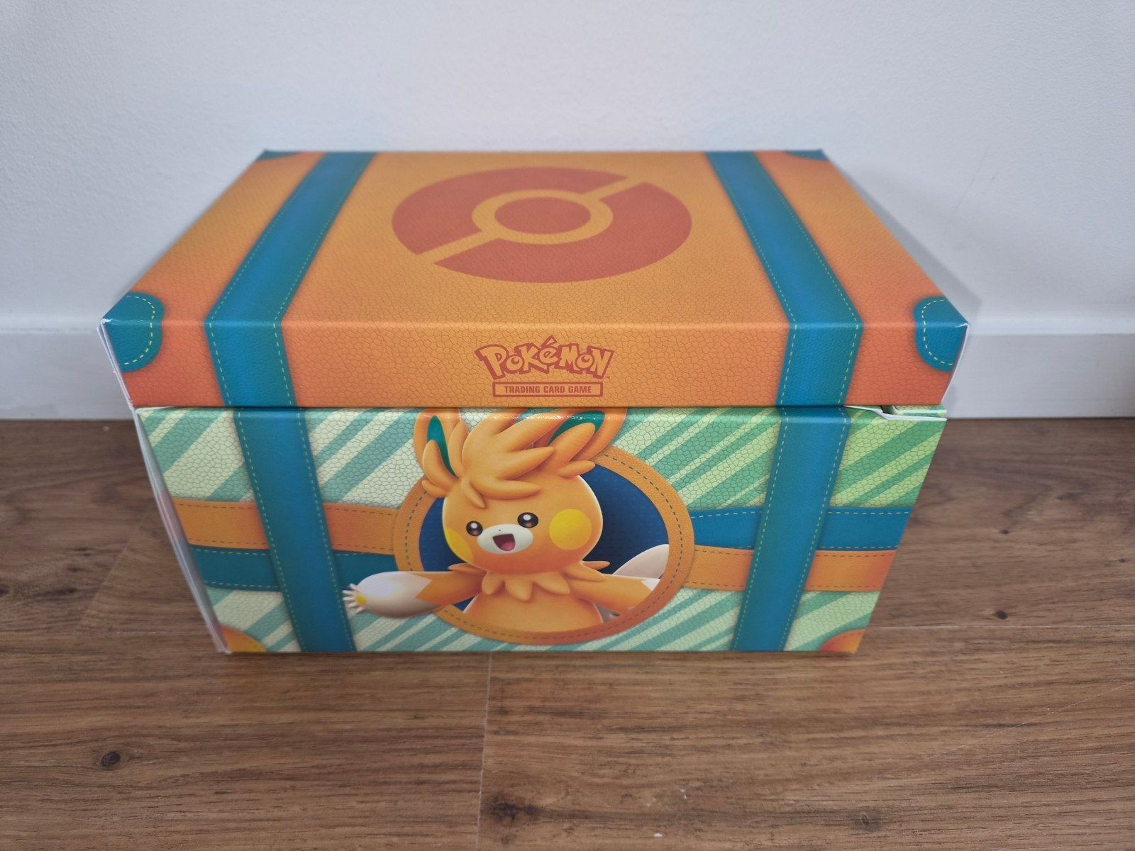 Lege Paldea Adventures Chest Pokémon, Ophalen of Verzenden, Zo goed als nieuw, Overige typen