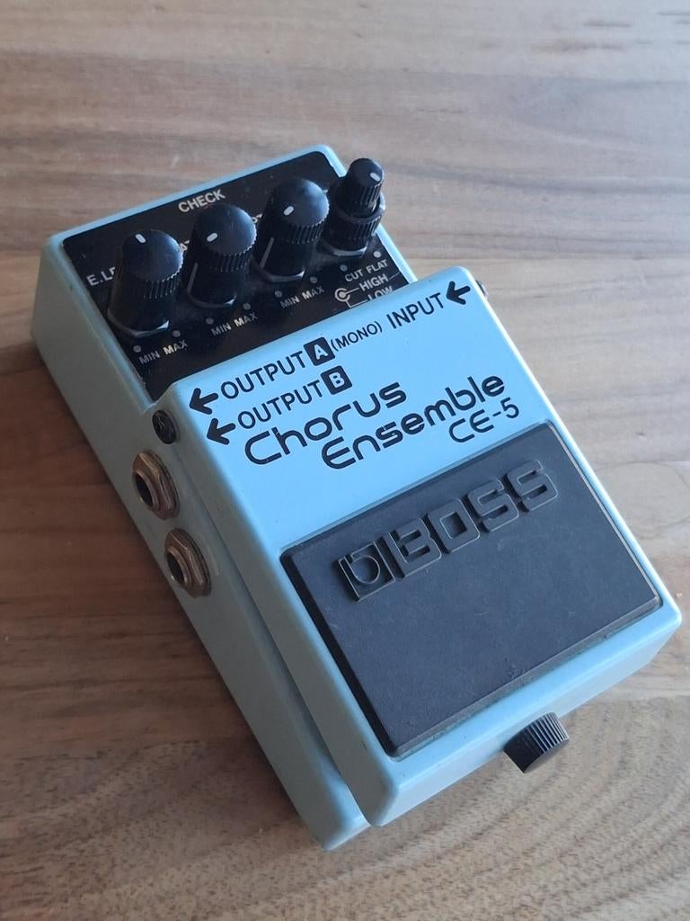 Boss CE-5 stereo/mono Chorus Ensemble Gitaarpedaal, Ophalen of Verzenden, Chorus