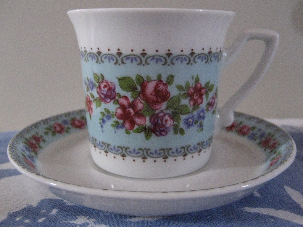 Kop en schoteltje Winterling Röslau Bavaria bloemmotief, Ophalen of Verzenden, Zo goed als nieuw, Overige stijlen, Kop(pen) en/of Schotel(s)