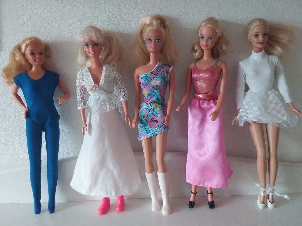 5 x Barbie poppen + kleding 60/70/80/90 jaren, Ophalen of Verzenden, Gebruikt, Pop
