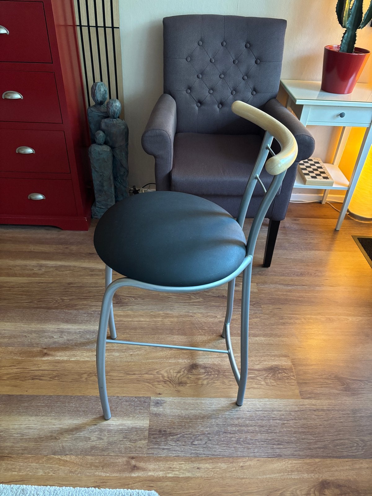 Mooie bar krukken 2 stuks, Huis en Inrichting, Barkrukken, Ophalen, Gebruikt, Met voetsteun, 60 tot 90 cm