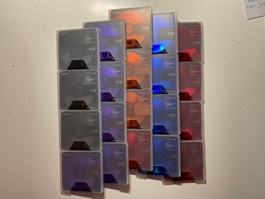Minidisc’s. SONY COLOR COLECTION. 20x als nieuw. 80 minuten, Audio, Tv en Foto, Walkmans, Discmans en Minidiscspelers, Ophalen of Verzenden