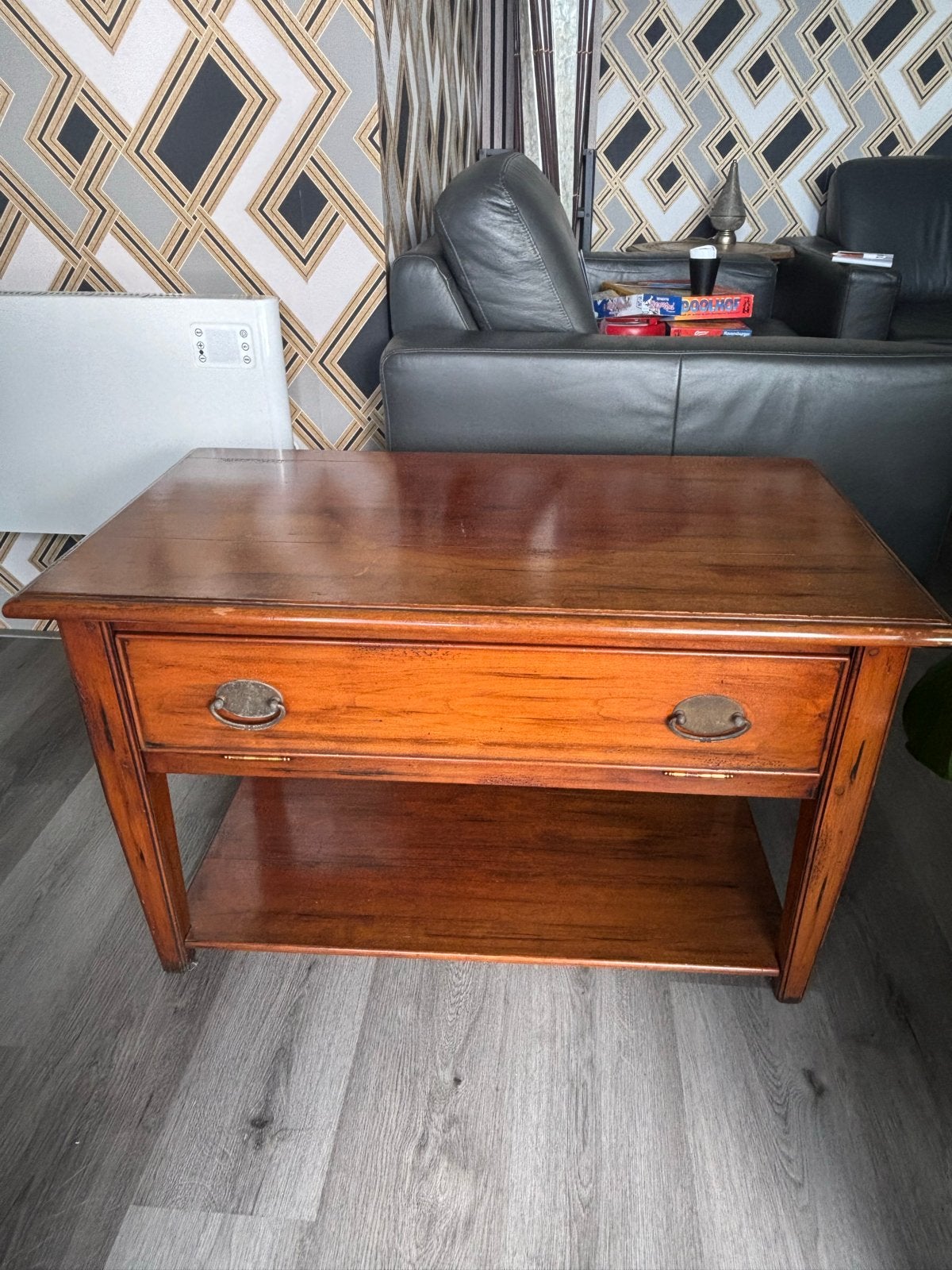 Klassieke houten salontafel, Antiek en Kunst, Ophalen of Verzenden
