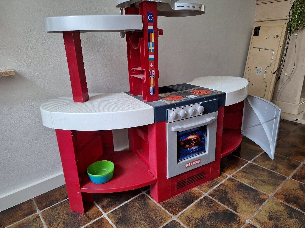 kinderkeuken miele, Ophalen, Zo goed als nieuw, Kunststof