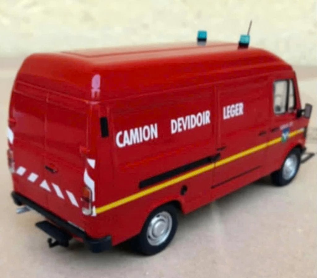 Mercedes Benz L 3080 CDL brandweer haspel schaal 1/43 # 13, Verzenden, Nieuw, Bus of Vrachtwagen, Overige merken