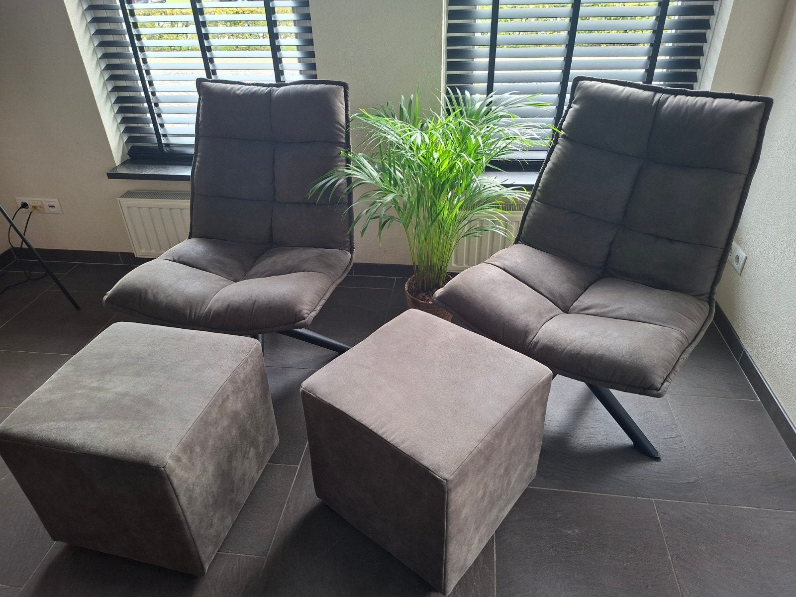Fauteuils 2X met 2X poefs - Zo goed als nieuw, Huis en Inrichting, Ophalen, Modern, Comfortabel, Twee, Zo goed als nieuw