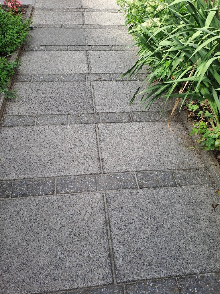 GRATIS betonklinkers opsluitbanden en terrastegels, Ophalen, Gebruikt, 10 m² of meer, Beton