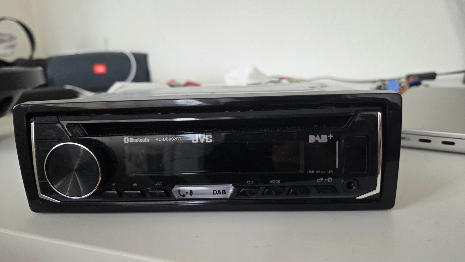 JVC Autoradio (Bluetooth, DAB+, CD, AUX) + JBL Stage2 Boxen, Auto diversen, Autoradio's, Ophalen, Zo goed als nieuw
