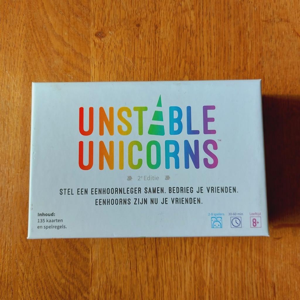Unstable Unicorns Kaartspel - Nederlandse Editie, Drie of vier spelers, Ophalen of Verzenden, Zo goed als nieuw, Exploding kittens