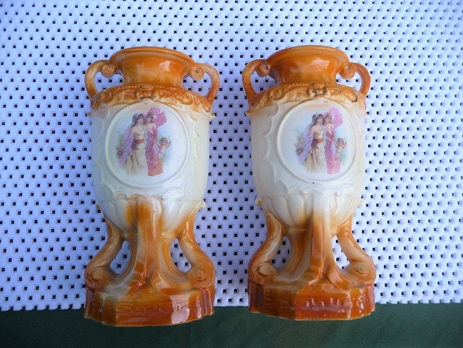 2 delig kastvazen porselein jr 1940, vintage hand geschilder, Verzenden