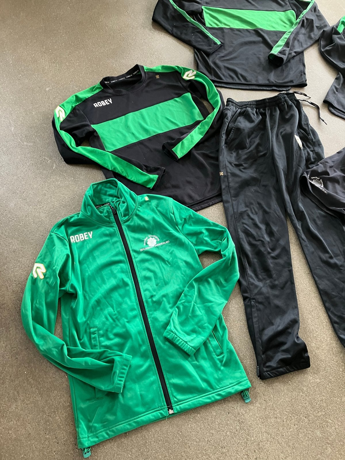 Robey Zeelandia Middelburg tenue pakket maat XS, Zwart, Ophalen of Verzenden, Voetbal, Gedragen
