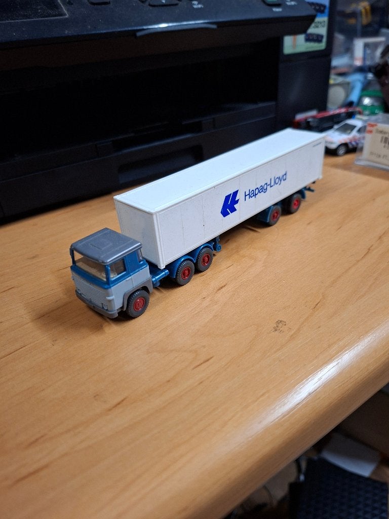 wiking Scania 111 Containeroplegger Hapag LLoyd, Ophalen of Verzenden, Bus of Vrachtwagen, Wiking