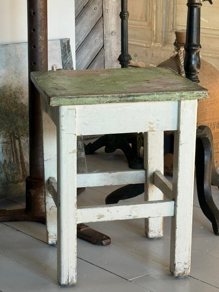 Oude Brocante Kruk, Huis en Inrichting, Krukjes, Ophalen, Zo goed als nieuw, Hout