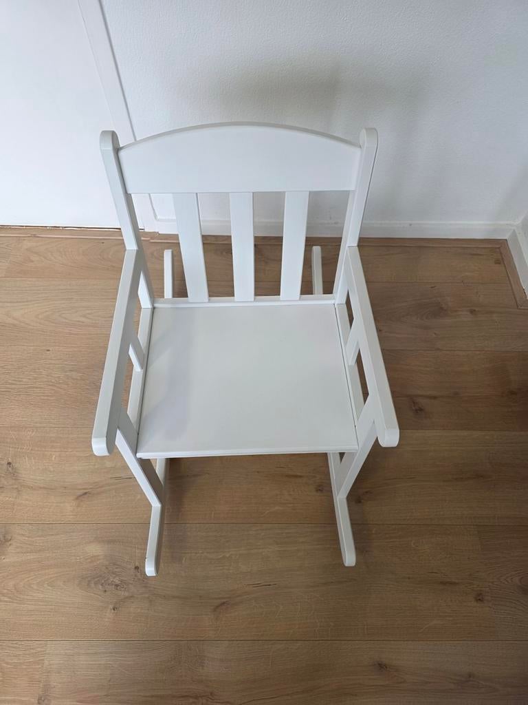 Witte houten schommelstoel voor kinderen, Kinderen en Baby's, Kinderkamer | Tafels en Stoelen, Ophalen, Zo goed als nieuw, Stoel(en)