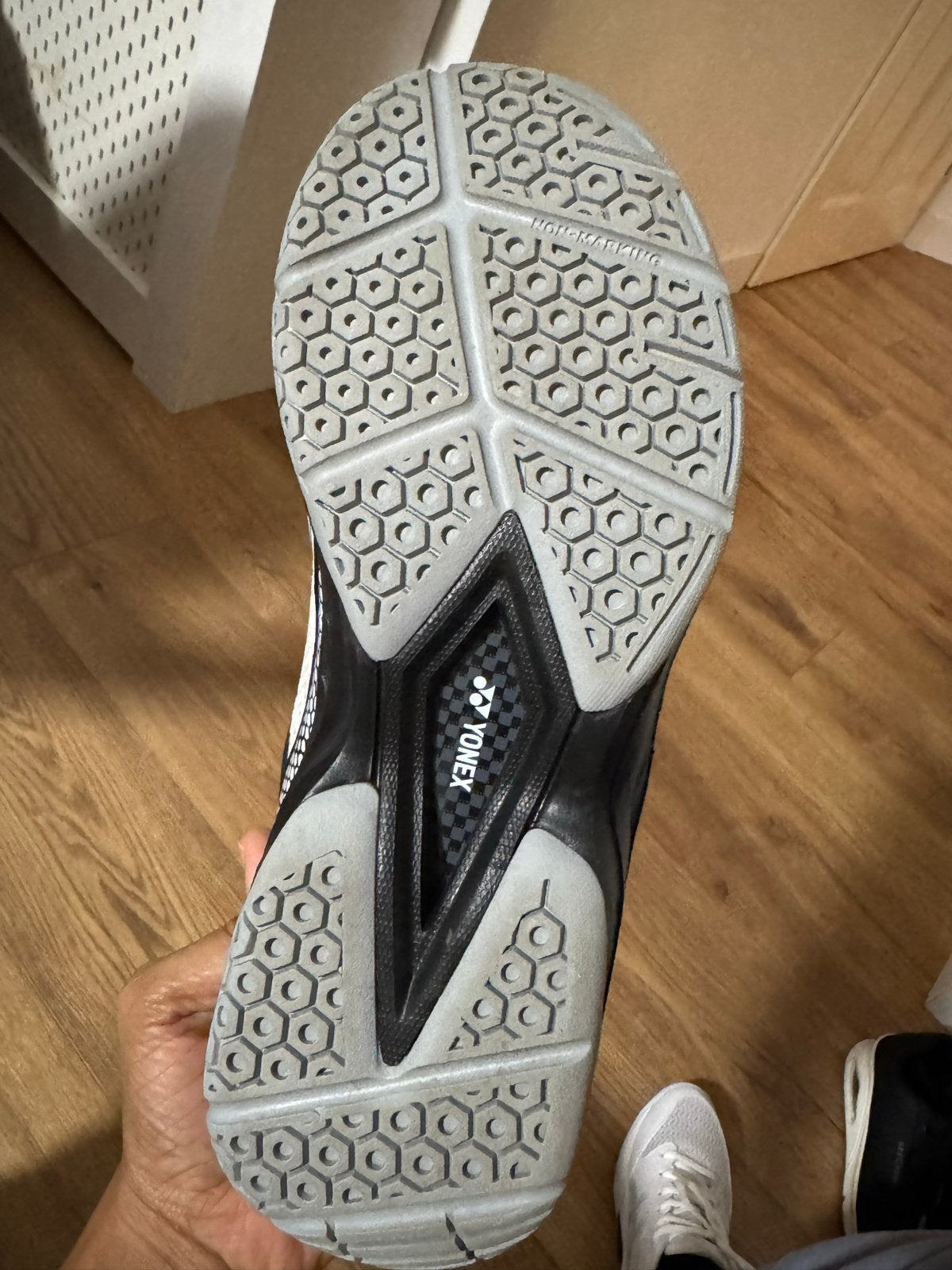 Yonex Hy Ultra i sportschoenen dames - maat 39, Ophalen of Verzenden, Zo goed als nieuw, Wit, Sportschoenen