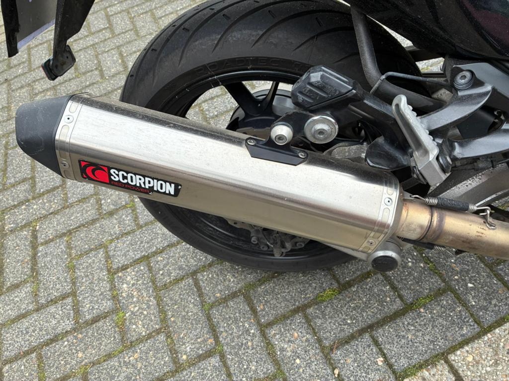 Scorpion red power uitlaat, Motoren, Ophalen of Verzenden, Zo goed als nieuw