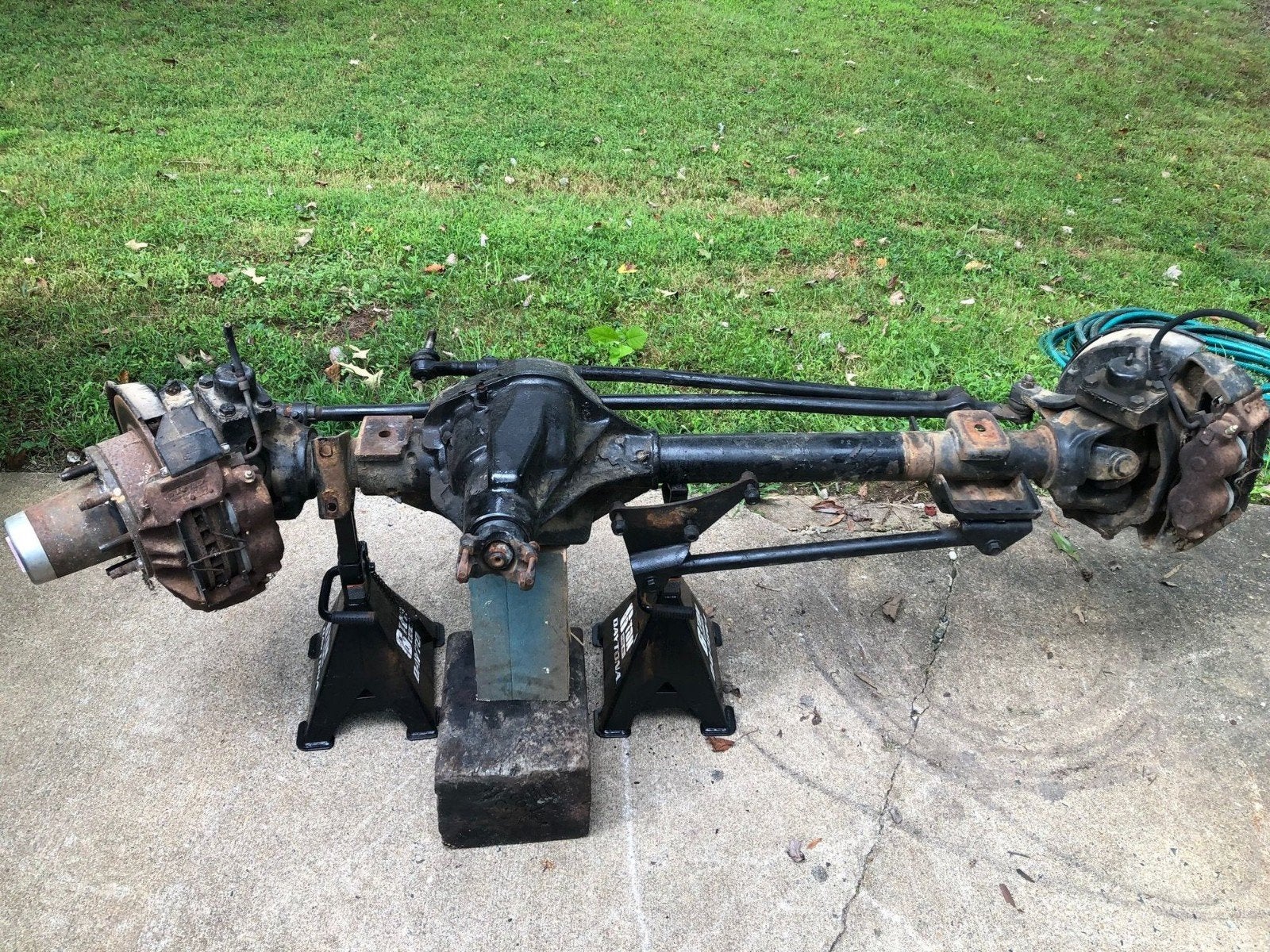 GEZOCHT: Ford F250/F350 Dana 60 Kingpin vooras (1985-1991), Ophalen of Verzenden, Gebruikt, Ford