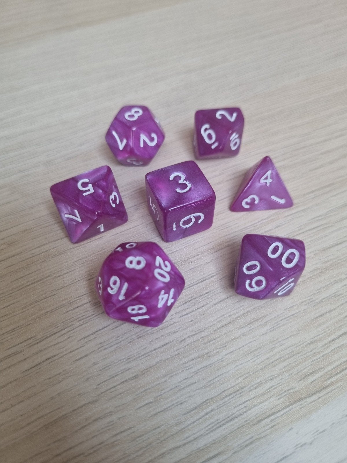 Nieuwe paarse dobbelstenen set met zakje, Vijf spelers of meer, Verzenden, Gebruikt