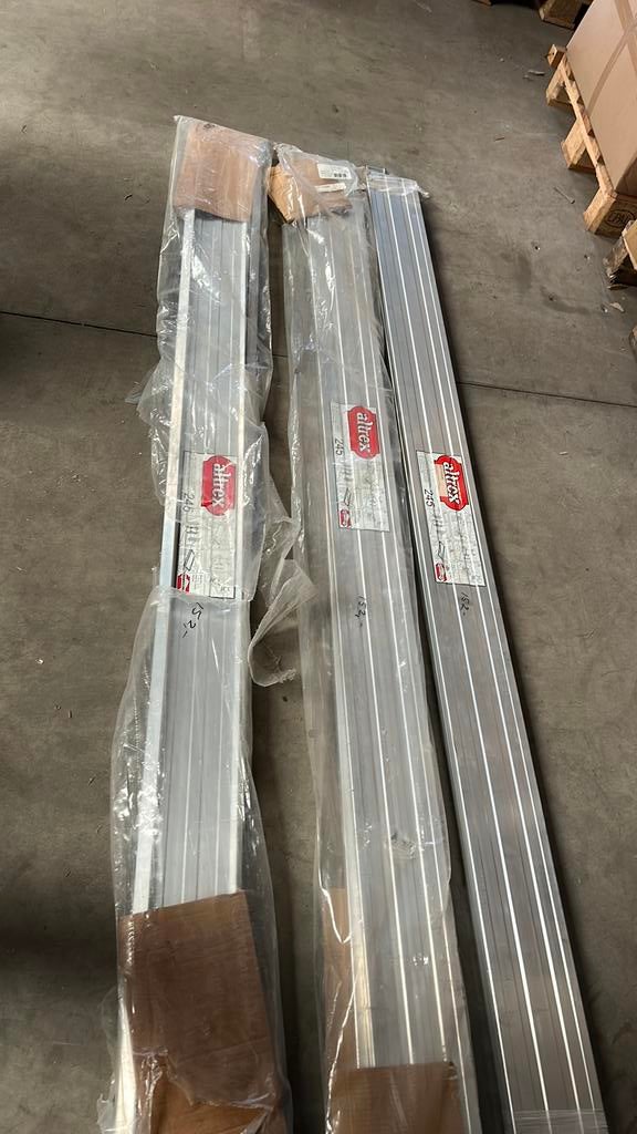 3 x Altrex incompleet Kantplankenset RS 245 Alu - Nieuw, Altrex, Altrex, Nieuw, Ophalen of Verzenden