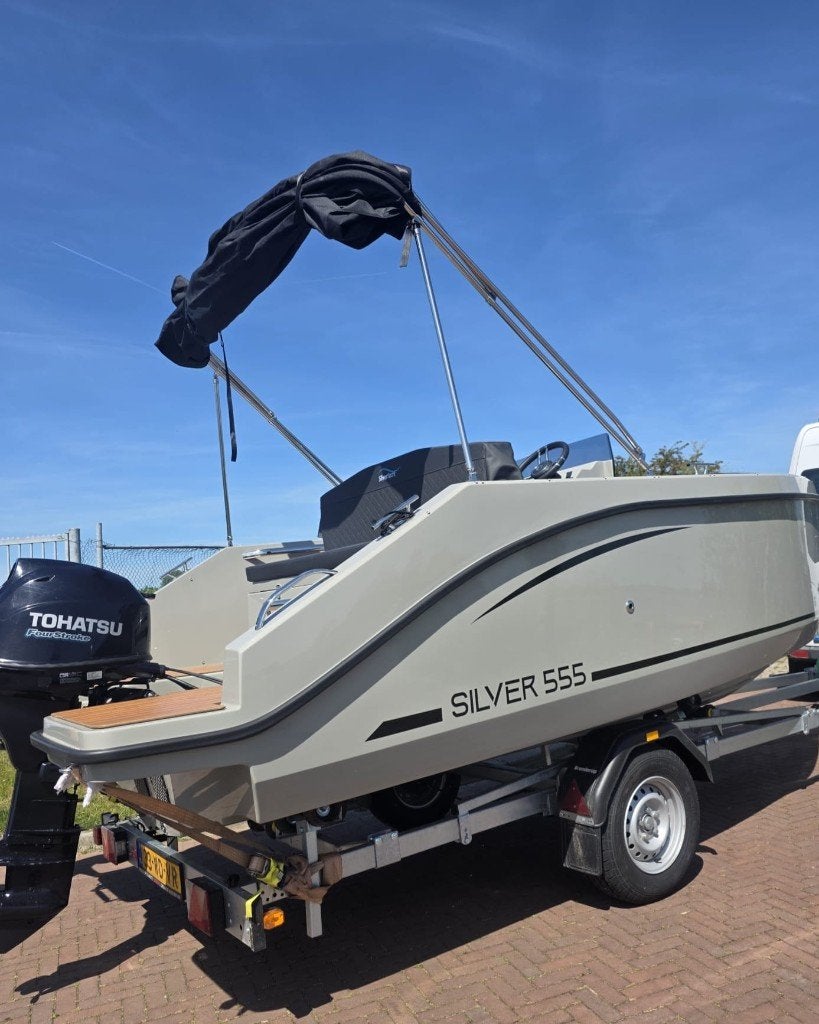 Schitterende Silveryacht 555 Tender (2026) – 30 PK Tohatsu, Zonnedek, Tender, Nieuw, 150 pk