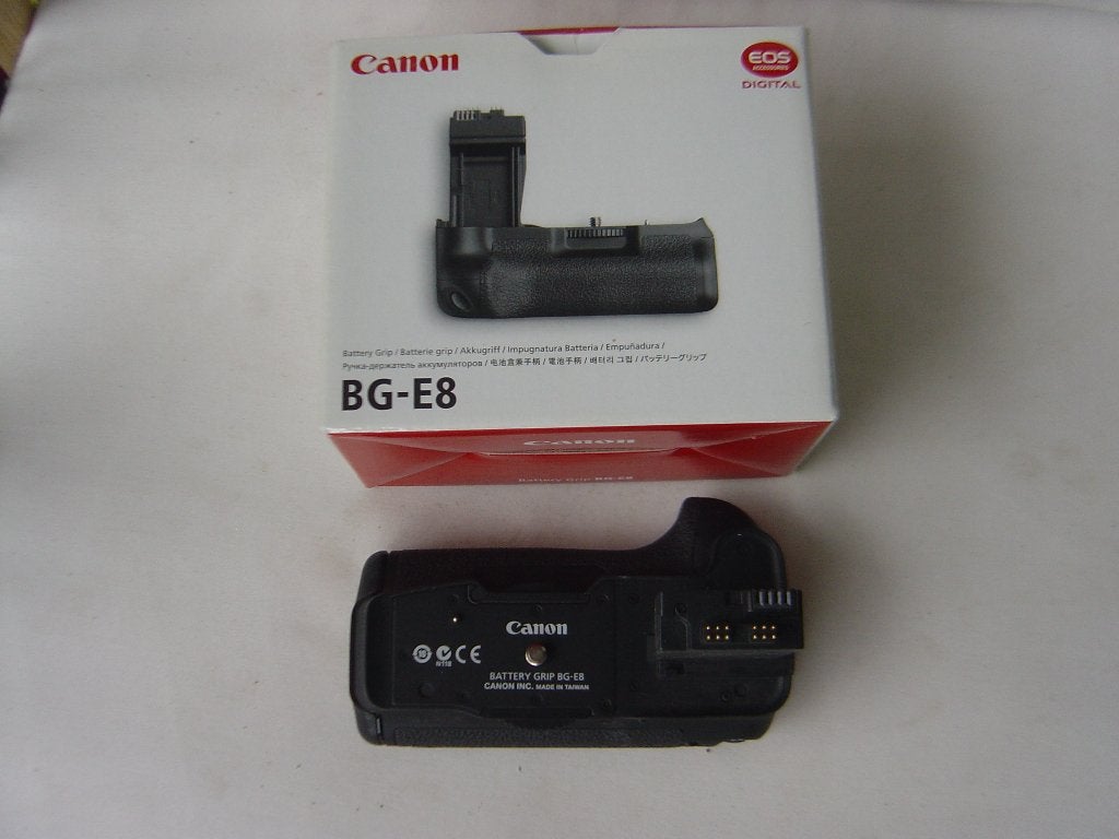 Canon Batterij grip BG -E8, Ophalen of Verzenden, Zo goed als nieuw, Canon, Batterygrip